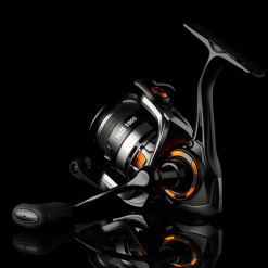 Savage Gear SG6 2500H FD -Angelruten Verkaufsladen Savage Gear SG6 Spinnrolle 2 1280x1280